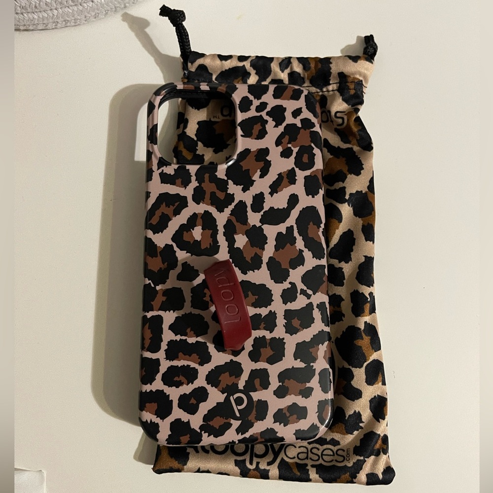 Loopy leopard 12 pro Max case